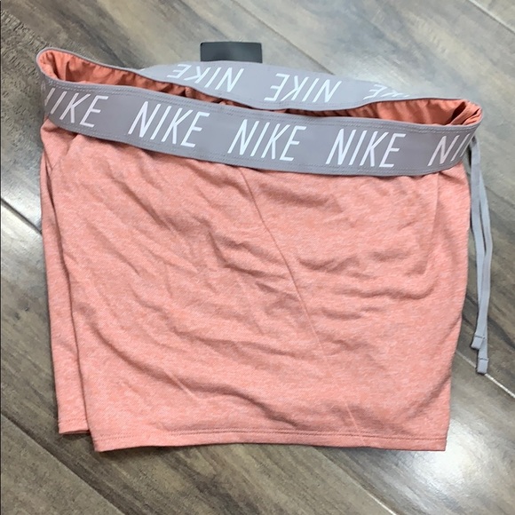 NIKE Women’s running shorts with Dri-Fit Technolog - Picture 6 of 13